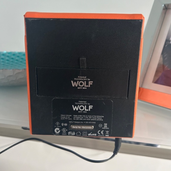 Wolf Watch Winder - Picture 2 of 4